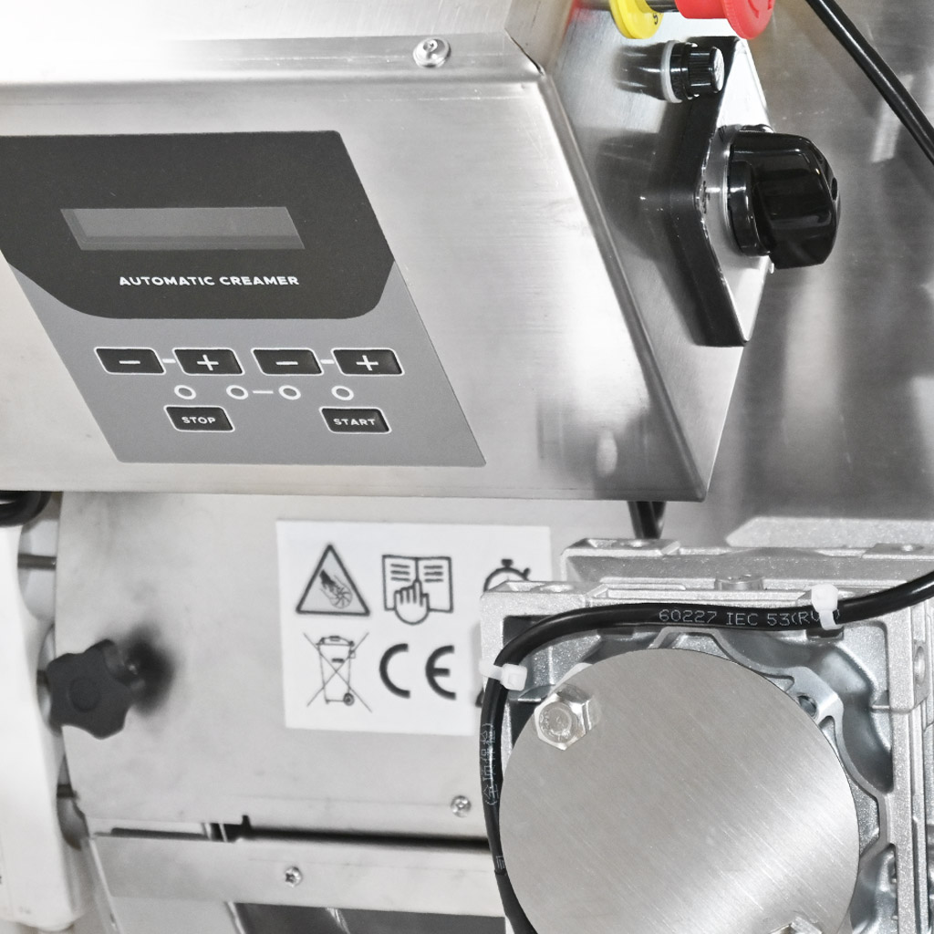 Appareil de crémage avec chauffage Mellarius MaxiLine 230 V capacité 250 kg - automatique
