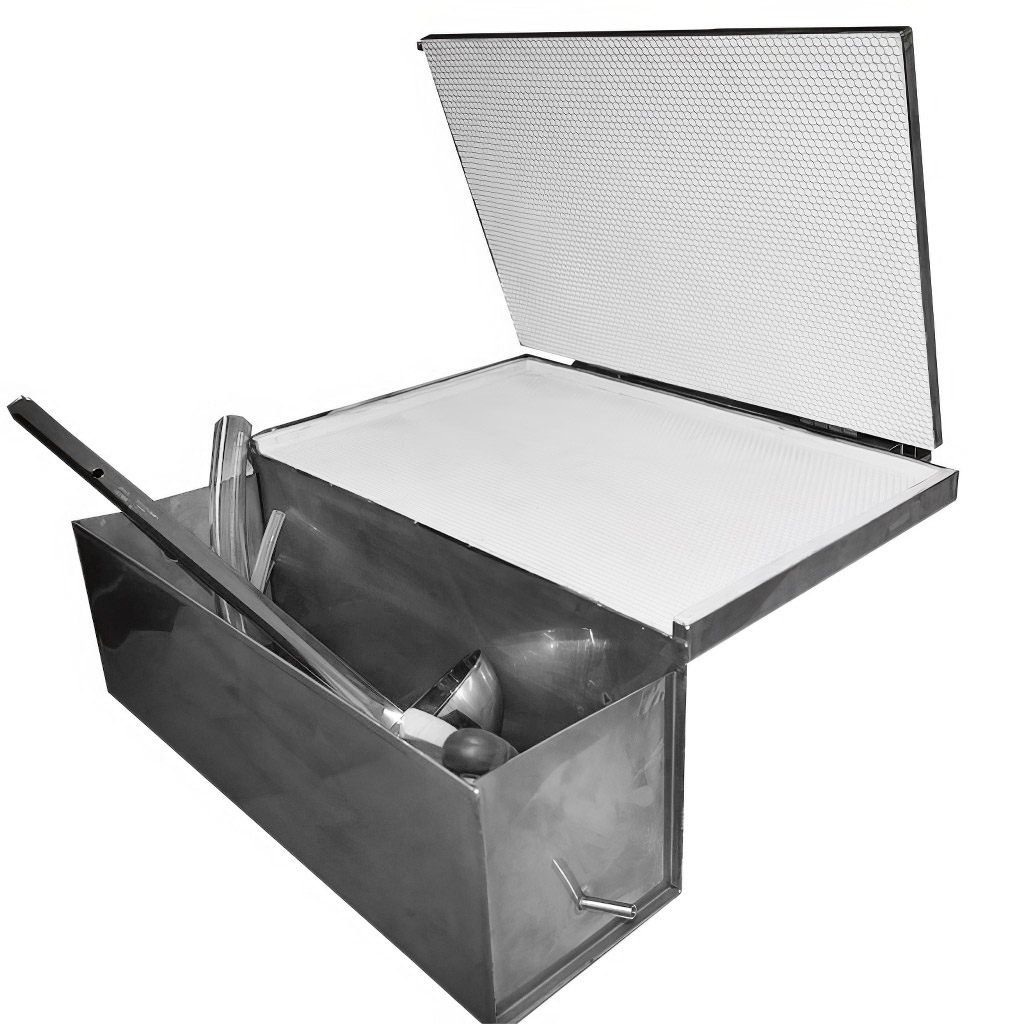 Presse manuelle pour cire gaufrée - refroidie à l'eau - 420 x 205 mm